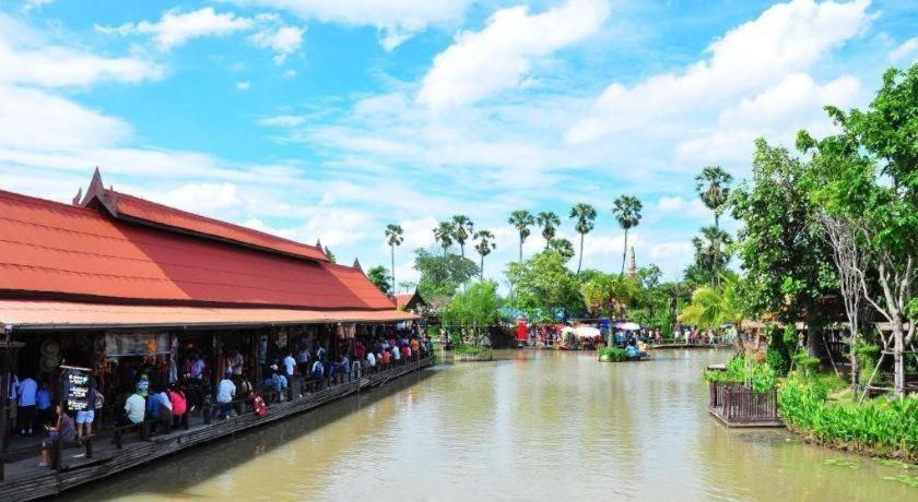 At Ayutthaya Hotel Exterior photo